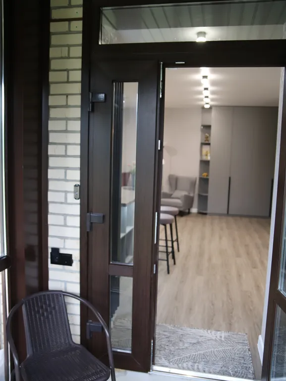 Новая квартира студия с отдельным входом и верандой