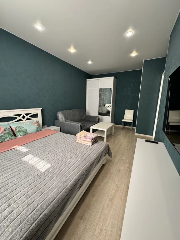 Квартира Уютная квартира рядом с ТЦ Меганом — Мирное