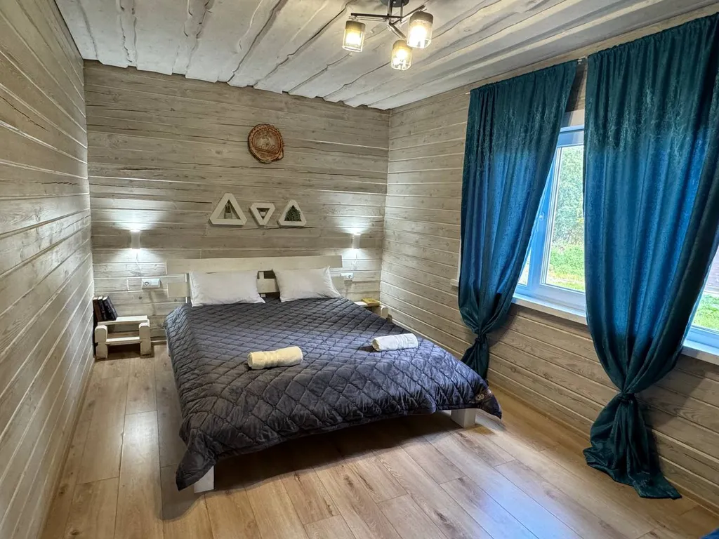 Новый уютный дом из профилированного бруса в кедровом лесу