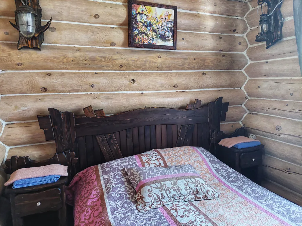 Уютный двухэтажный дом из бруса с видом на Валдайское озеро