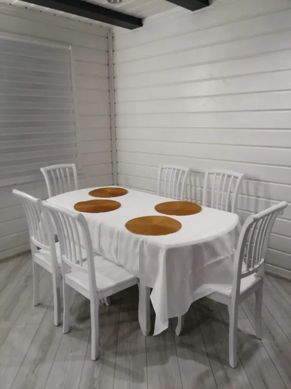 Уютный дом на берегу речки, в финском стиле