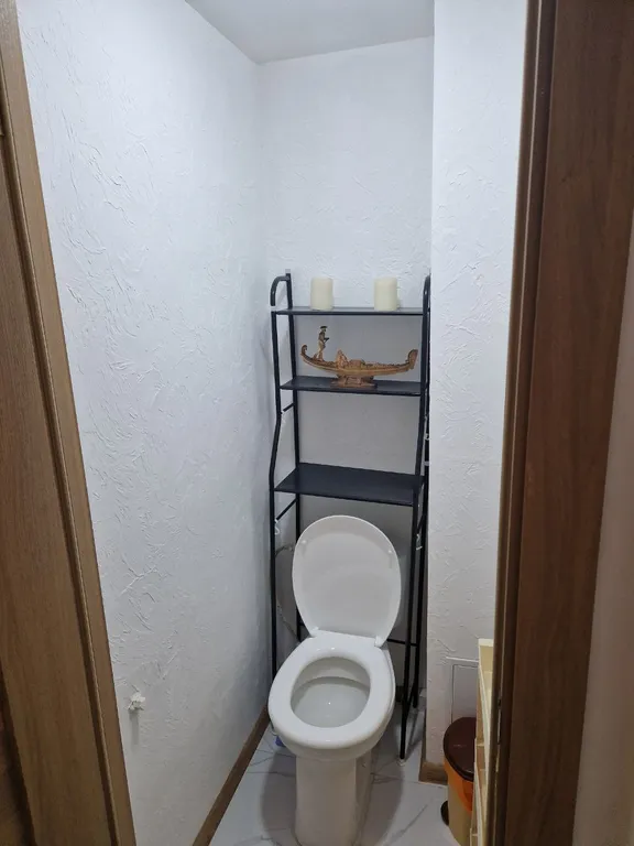 Уютная квартира с кухней, парковкой и морем за окном