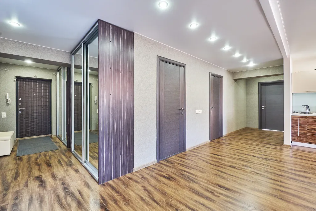 Трехкомнатная квартира у Лагерного сада