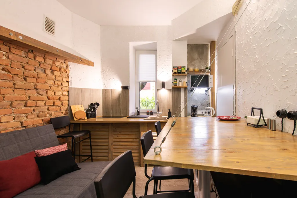 Квартира Квартира в центре с отдельным входом и своей парковкой под окном — Ярославль