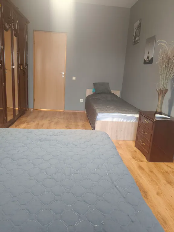 Большая просторная квартира с двумя балконами.