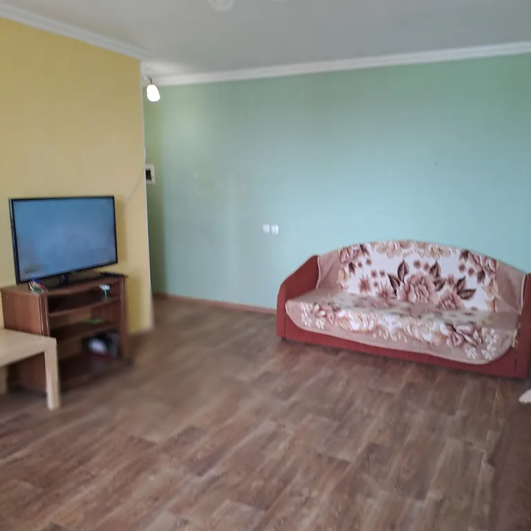 Уютная квартира с прекрасным видом на Иртыш, рядом с Кремлем