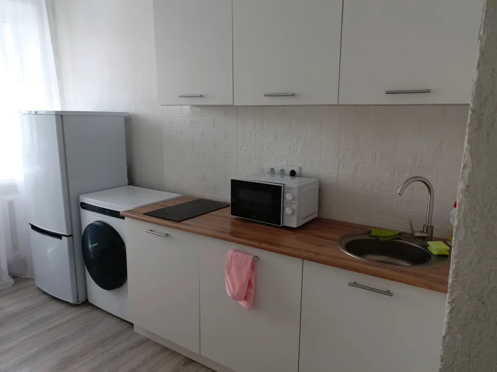 Комфортная двухкомнатная квартира рядом с Парковым