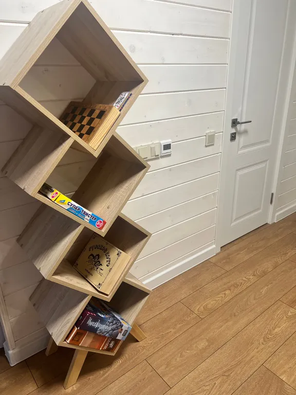 Новый дом с собственной территорией и видом на горы