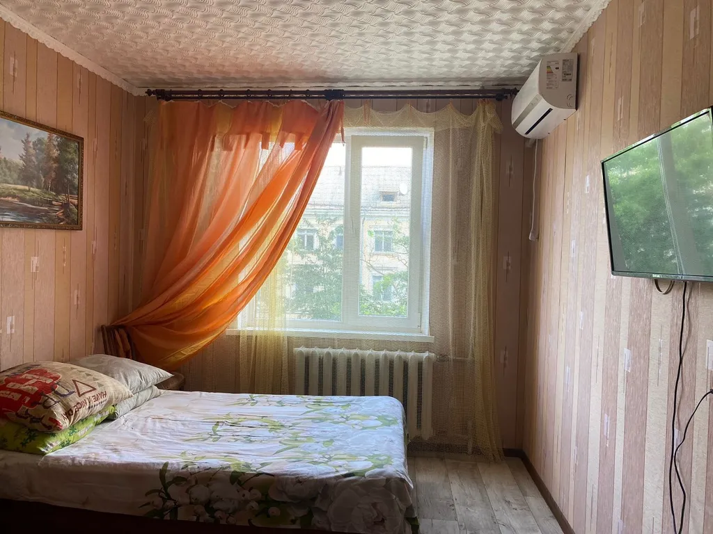 Квартира 2-комнатная Квартира — Евпатория