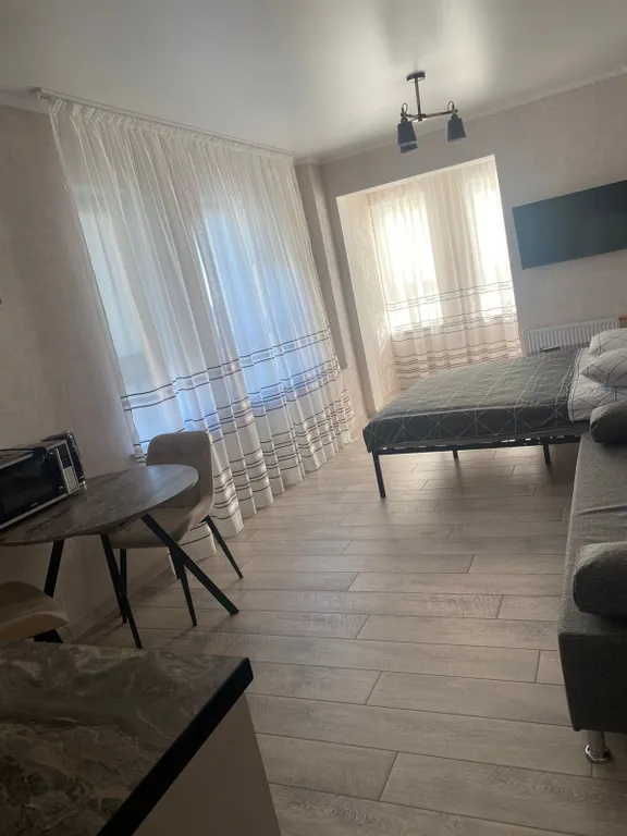 Квартира Светлая уютная студия в центре города — аренда посуточно в Оренбург