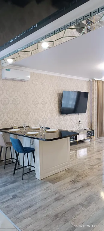 Квартира с видом на горы и набережную в центре города