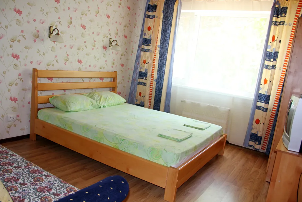 Двухкомнатные апартаменты с отдельным входом и двором