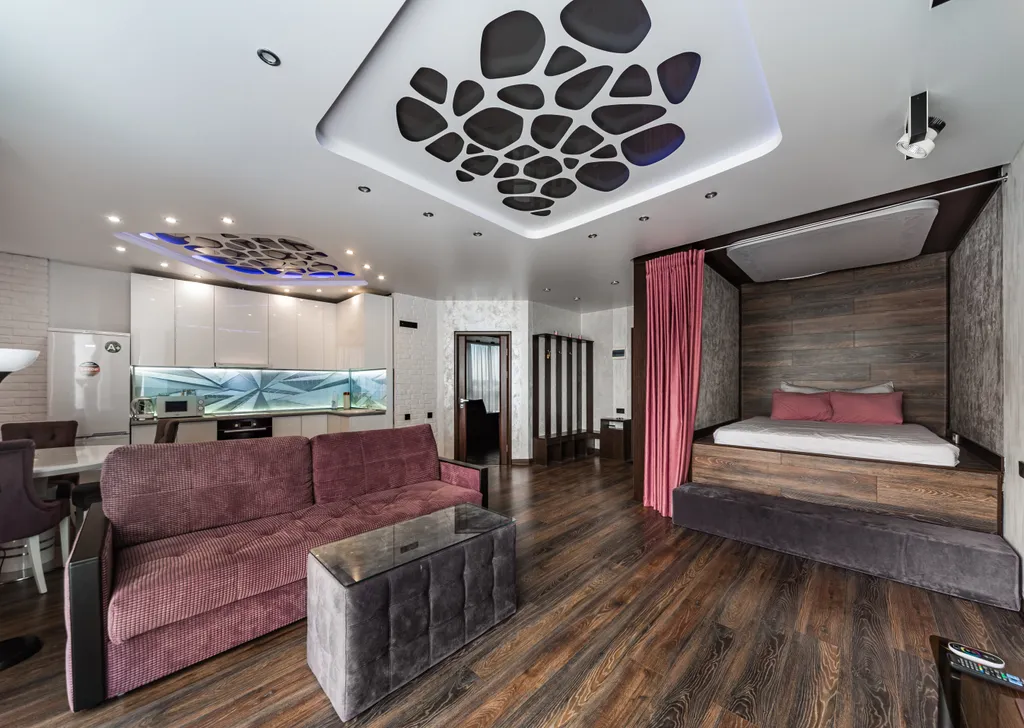 Просторная квартира-студия в центре города — аренда посуточно в Энгельс