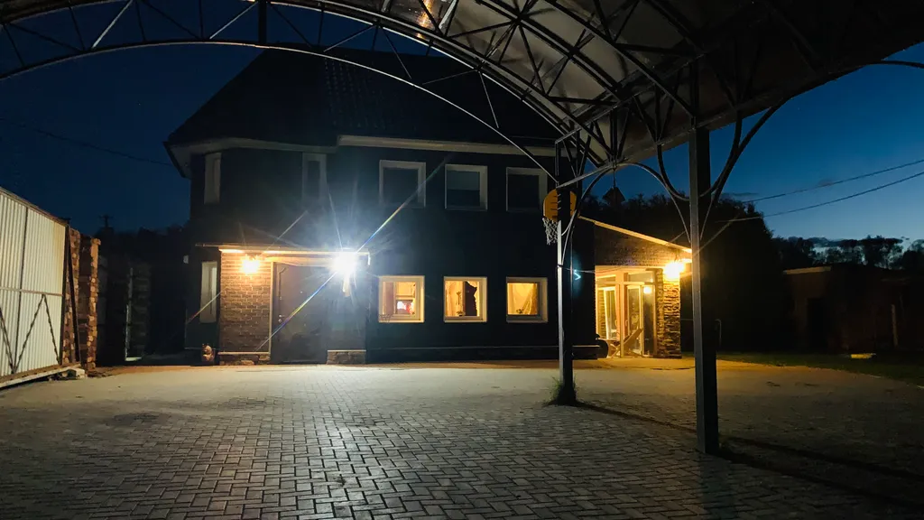 Дом Истра с баней и летним бассейном