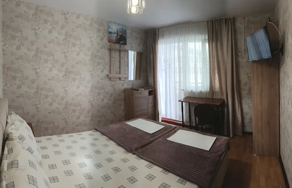 Улучшенный номер с 1 двуспальной кроватью