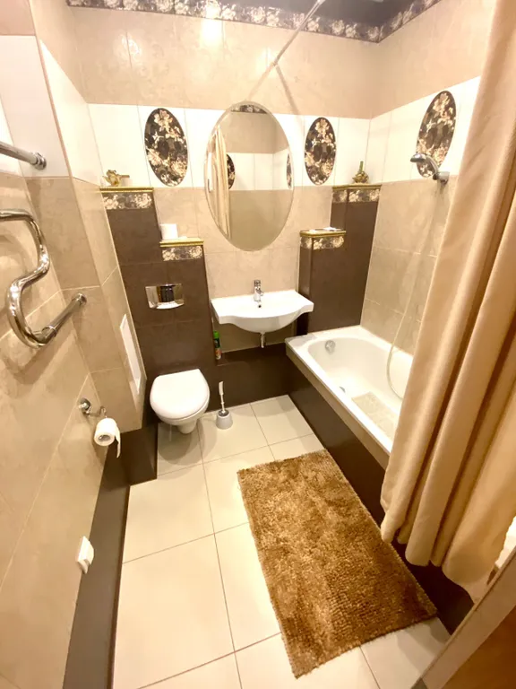 Квартира 2-комнатная Квартира — Калининград