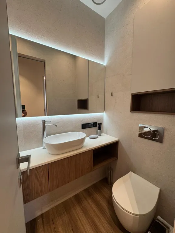 Респектабельный люкс с дизайнерским ремонтом и видом на Москва-сити