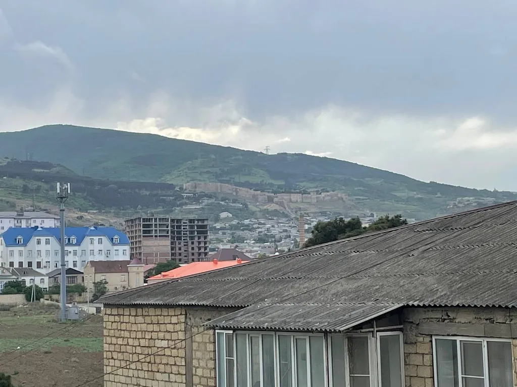 Квартира Светлая квартира в центре города с видом на горы и море — Дербент