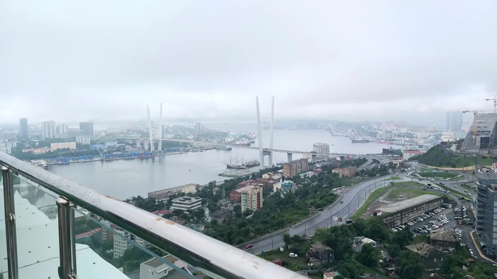 Уютная квартира с видом на Золотой мост и бухту