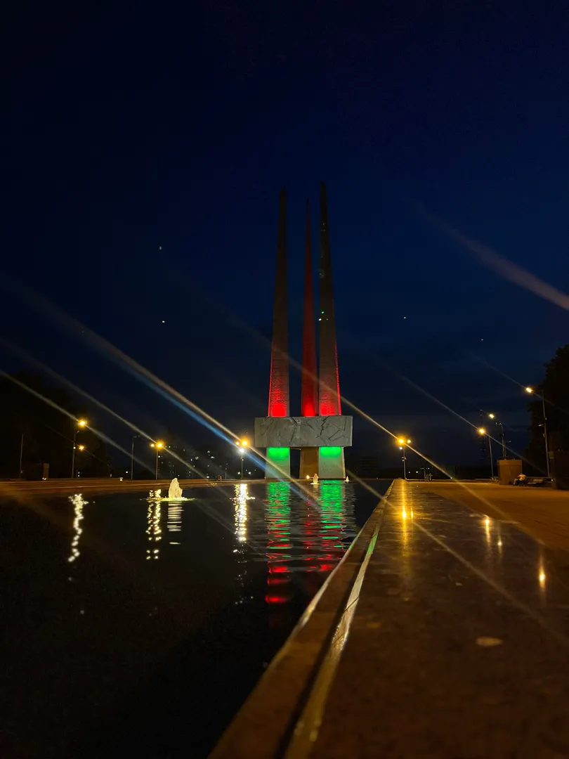 Фото