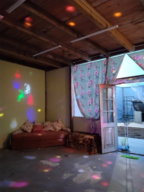 Дом с чаном