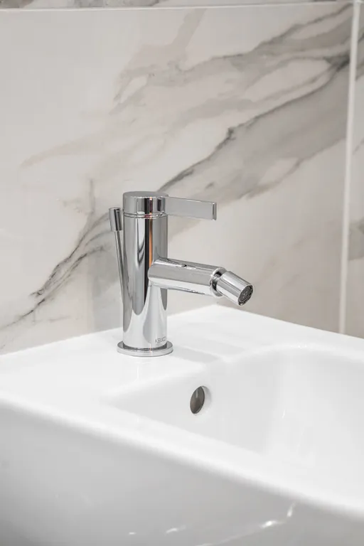 Апартаменты с новым ремонтом и 2 спальнями