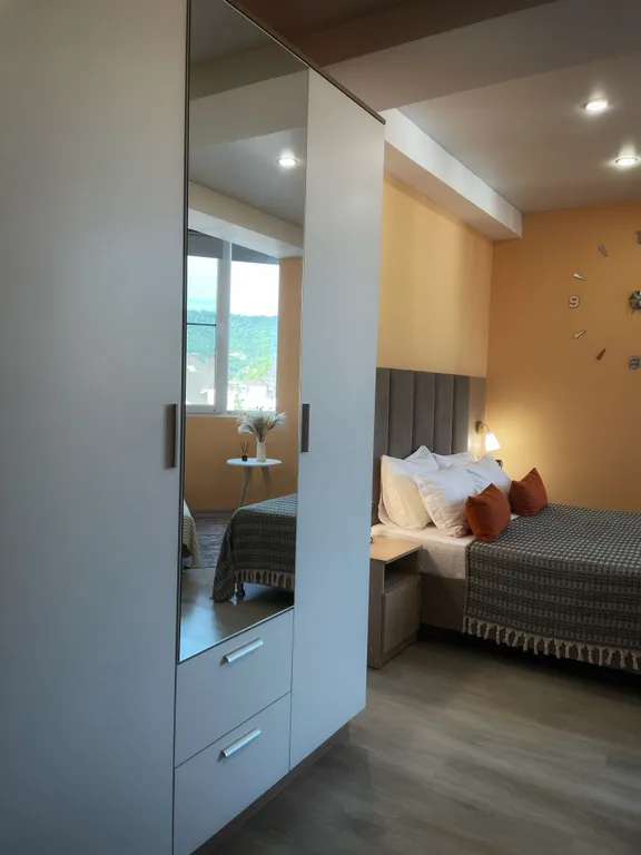 Апартаменты с видом на горы три минуты до моря