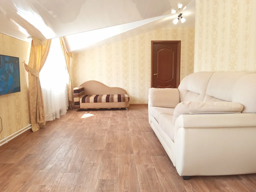 Чистая уютная двухкомнатная квартира в самом центре города