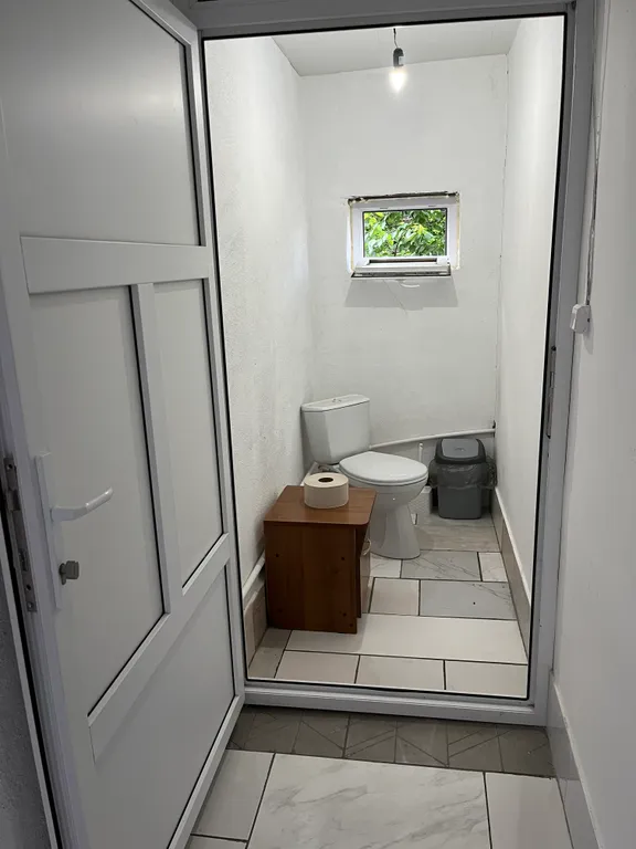 7 номеров с общим туалетом и душем