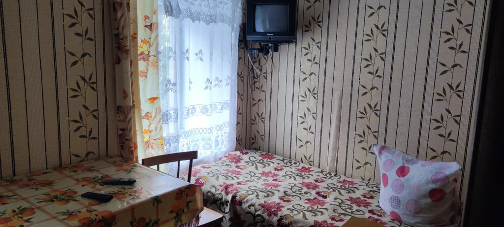 Часть дома в деревне на озере Селигер