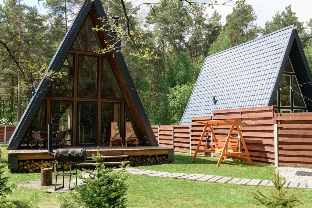 Коттедж Треугольный Дом в лесу — аренда посуточно в Брест