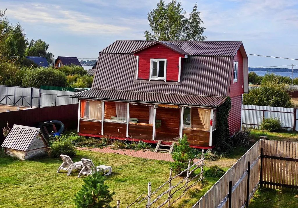 Усадьба Роза на Селигере с русской баней Red haus