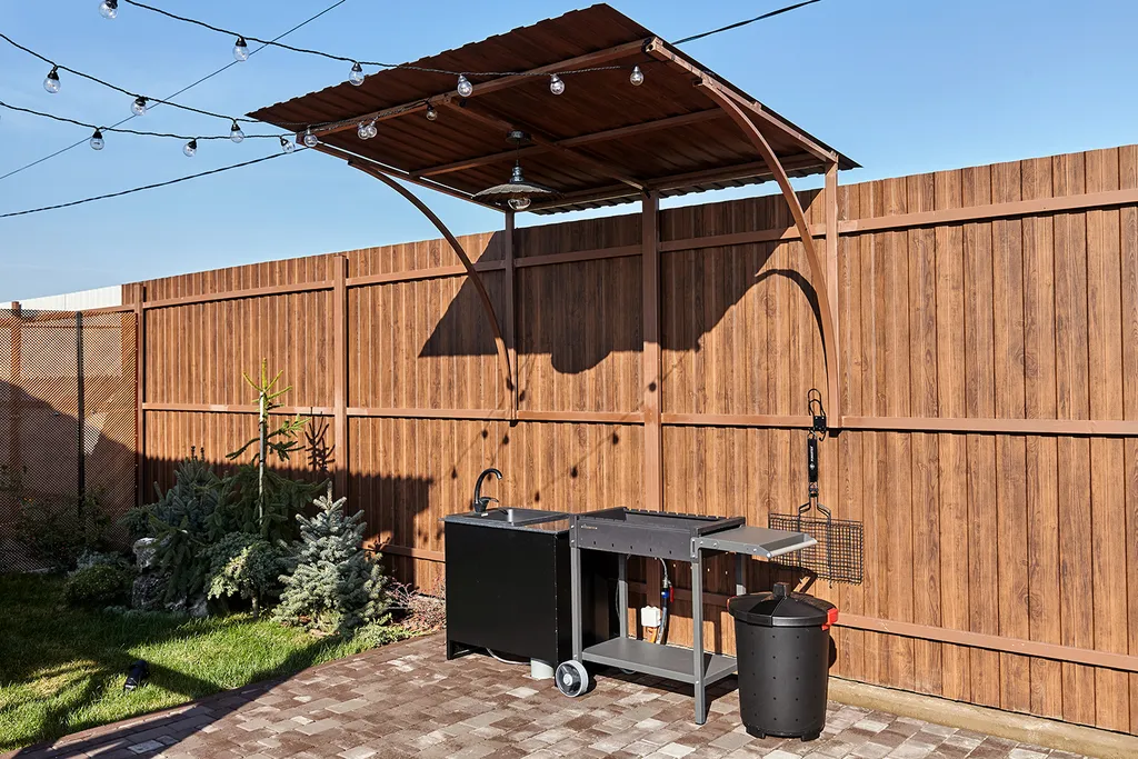 Чистый светлый коттедж с теплым бассейном и баней на дровах