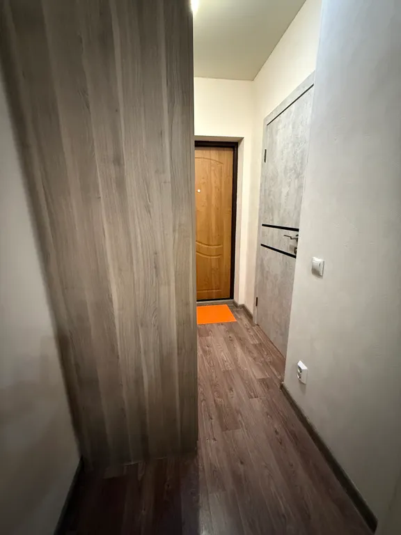 Студия - диван, стиралка холодильник, микроволновка