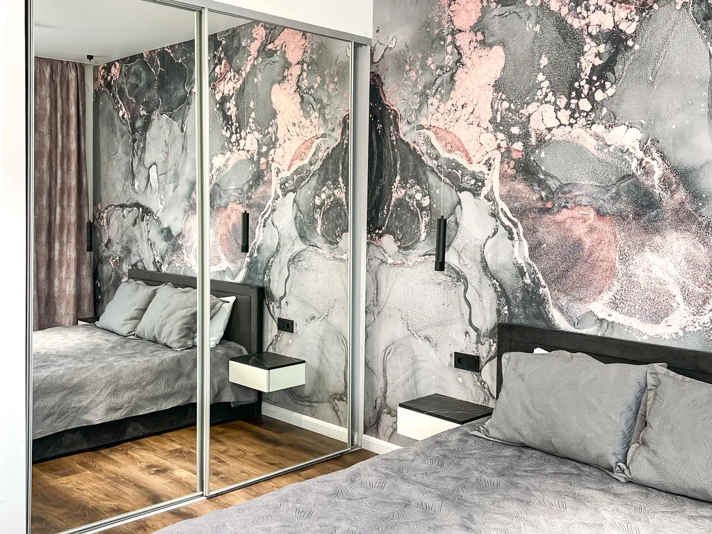 Новый современный дом с теплым бассейном и сауной