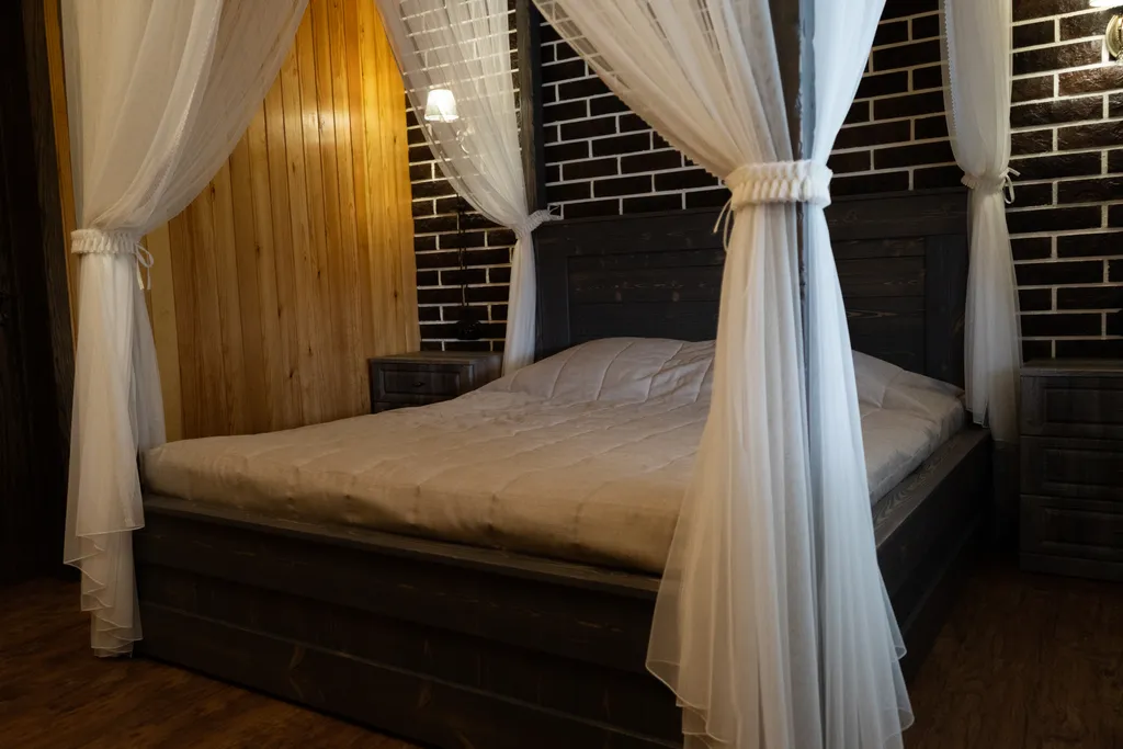 Большой коттедж