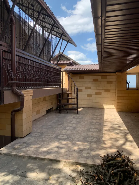 Коттедж Уютный дом в центре города с видом на море — Махачкала