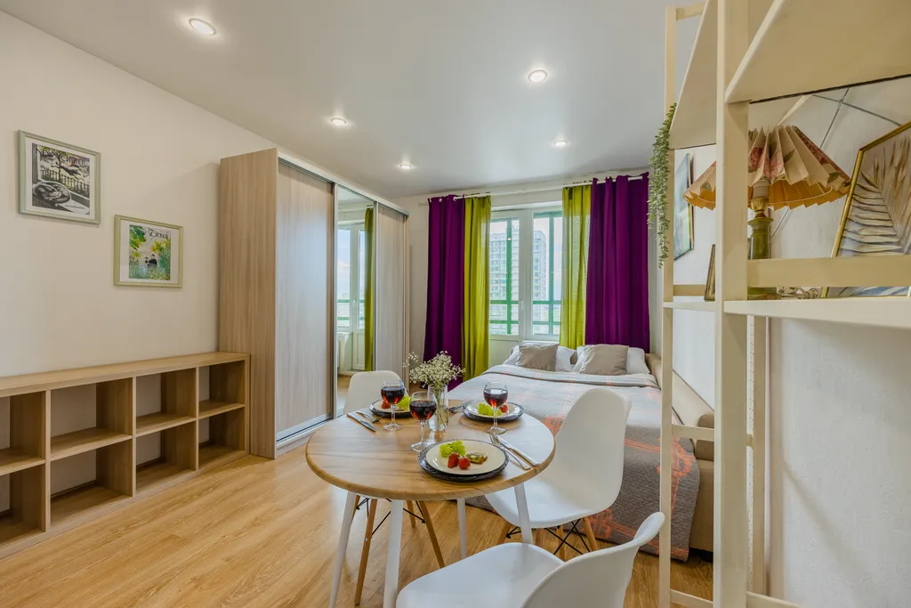 Просторная студия у метро Девяткино