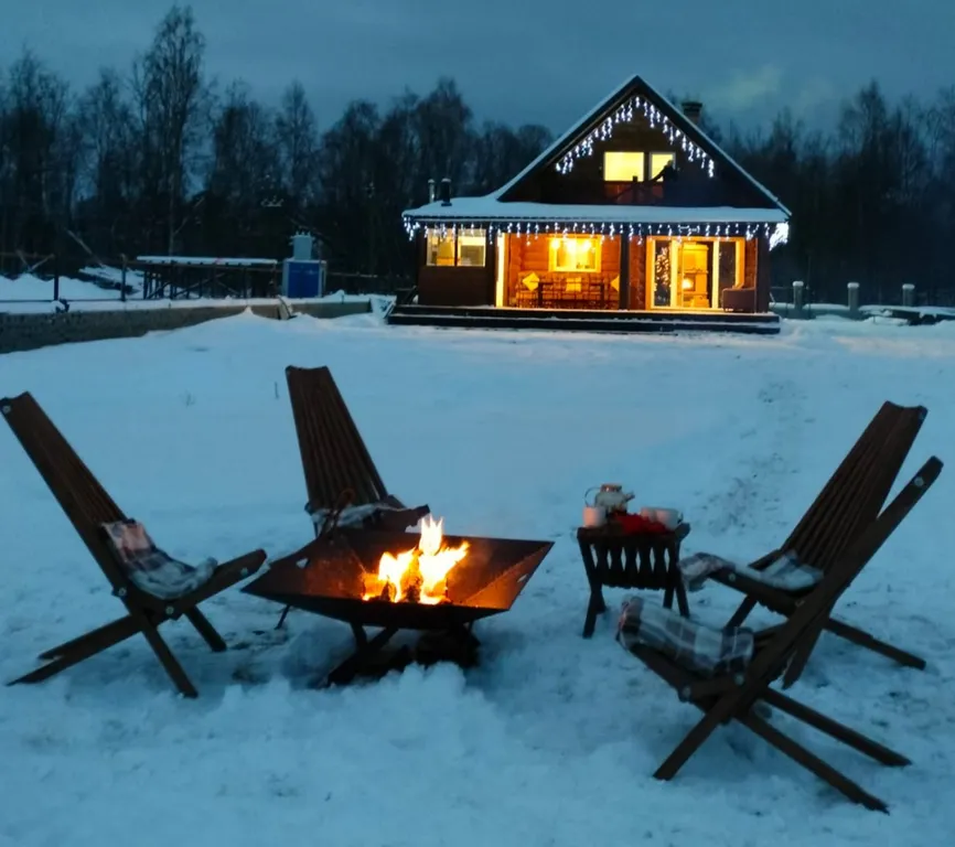 Дом в Карелии на берегу Онежского озера