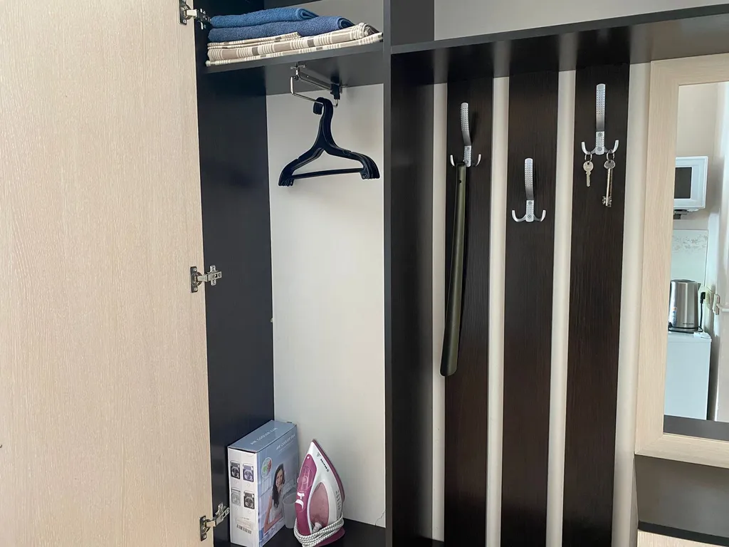 Комната в общежитии коридорного типа