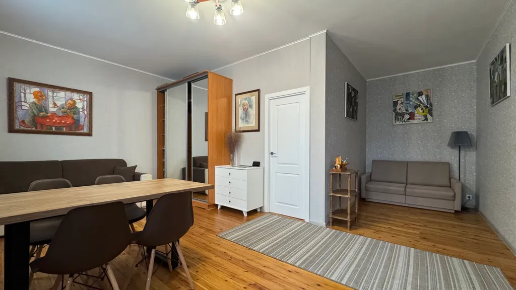 Таунхаус с сауной в центре у набережной