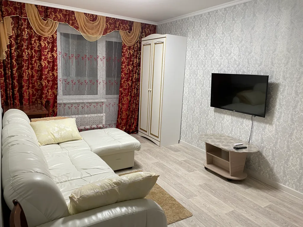 Светлая 2х комнатная квартира в центре — аренда посуточно в Якутск