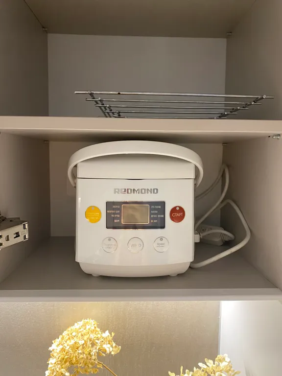 Чистая и уютная квартира с видом на Волгу и на остров