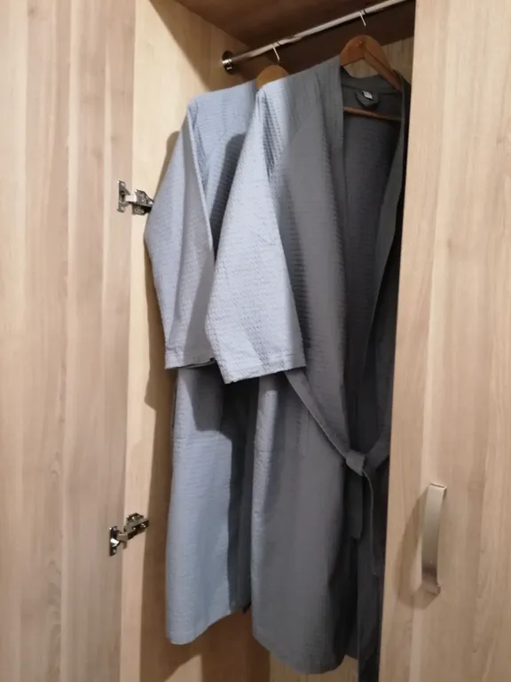 Кардиоцентр через дорогу