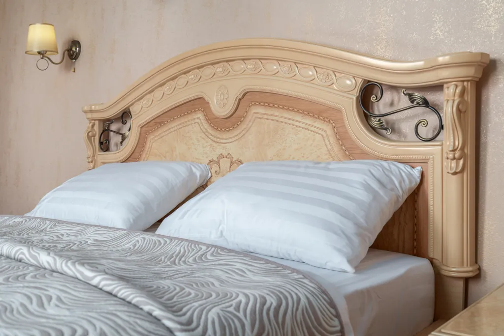 Дом с теплым бассейном и баней для загородного отдыха Южная Резиденция