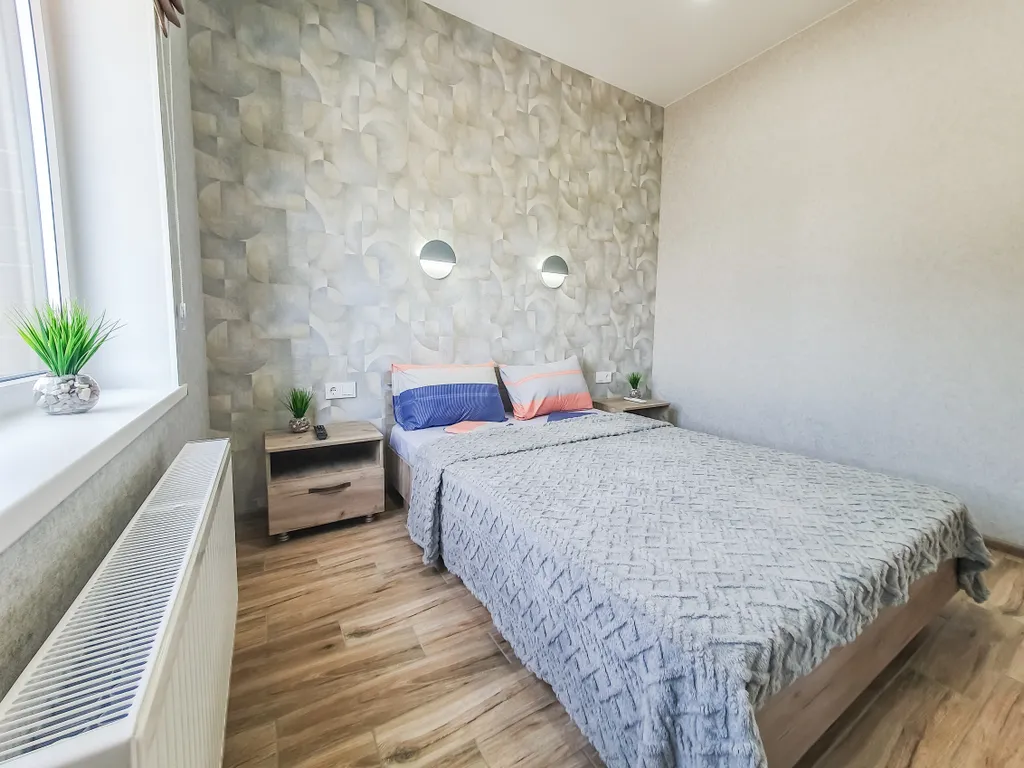 Отдельный дом с благоустроенным двором возле азовского моря