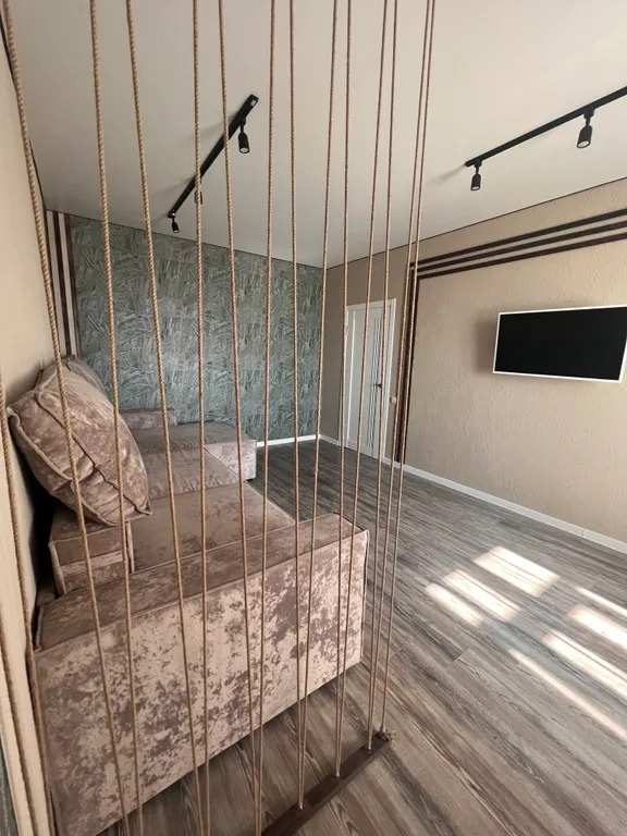 Двухкомнатная квартира на русском поле