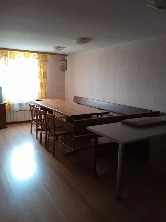 Целый этаж в доме рядом с озером