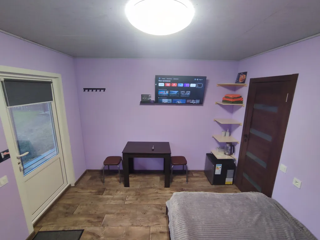 Домик с видом на горы 2