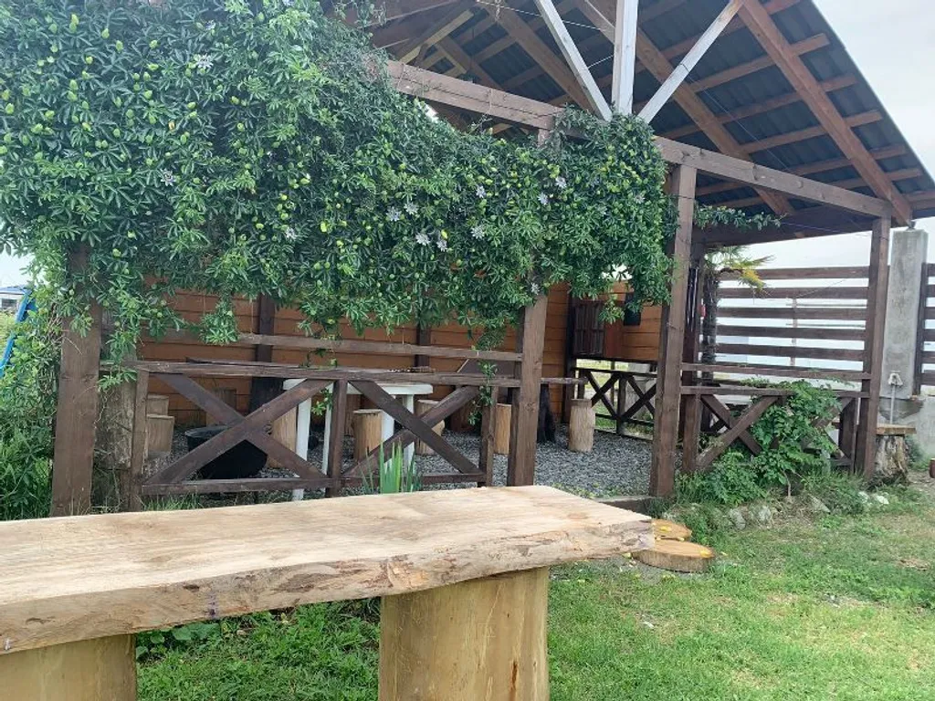 Домик на берегу моря